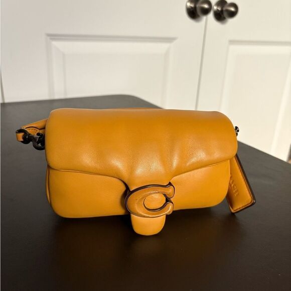 Coach Pillow Tabby mini Shoulder Bag - Picture 1 of 8